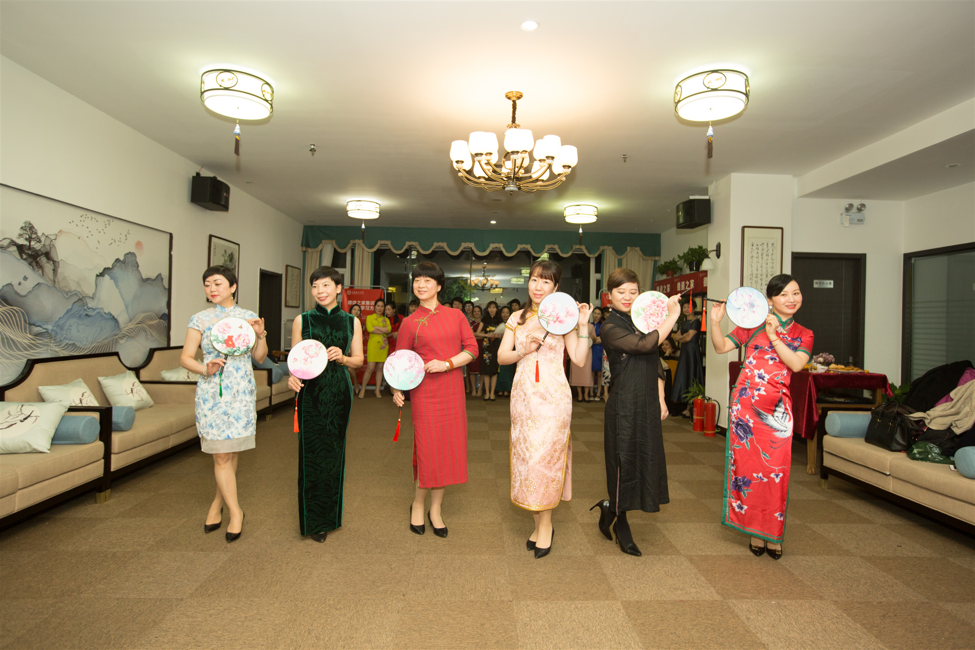 LY110431.jpg LY110431.jpg