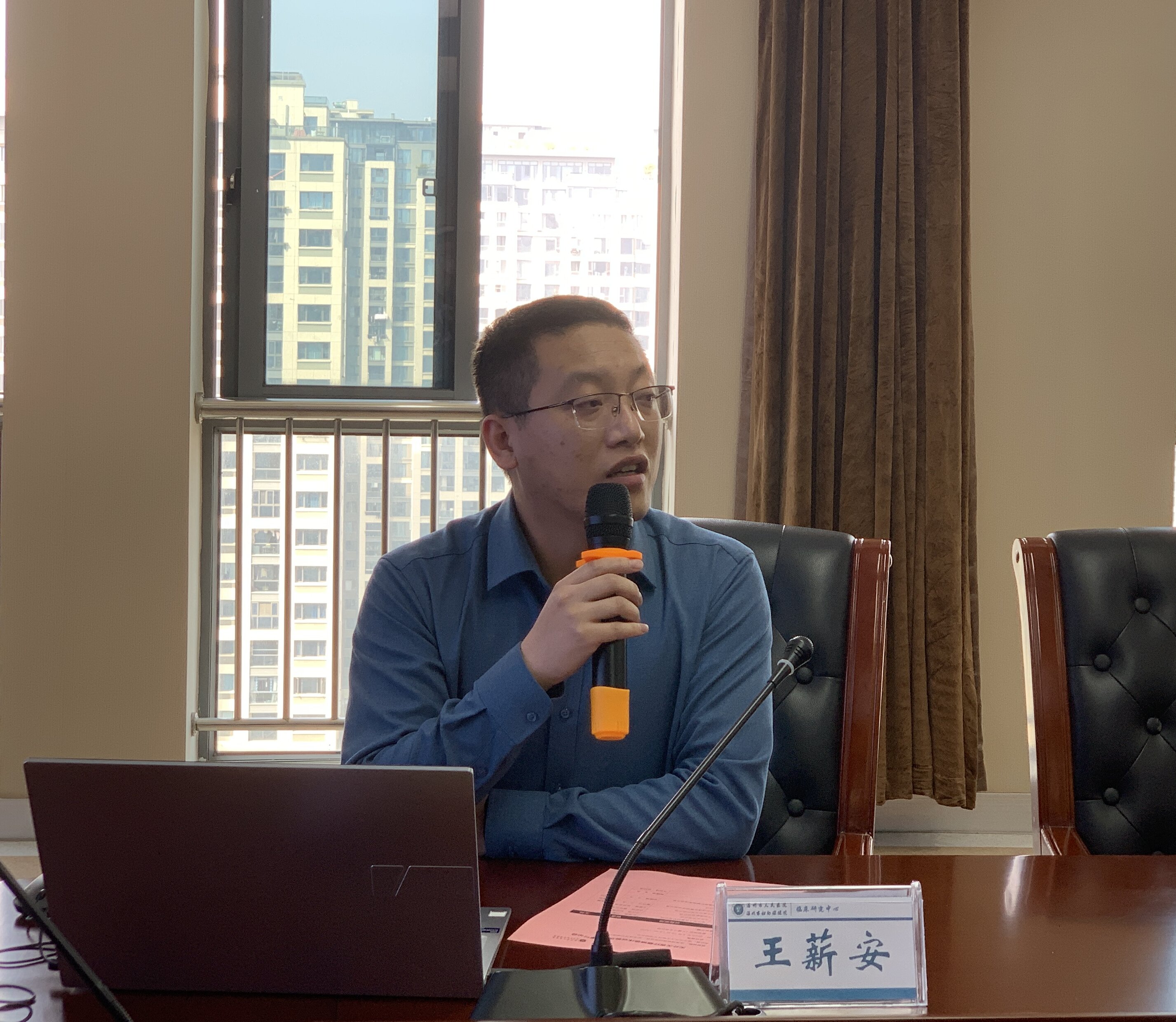 王新安經(jīng)理講話.jpg 王新安經(jīng)理講話.jpg